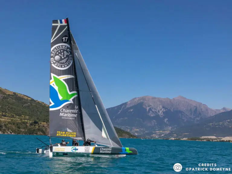 voilier lac serre poncon