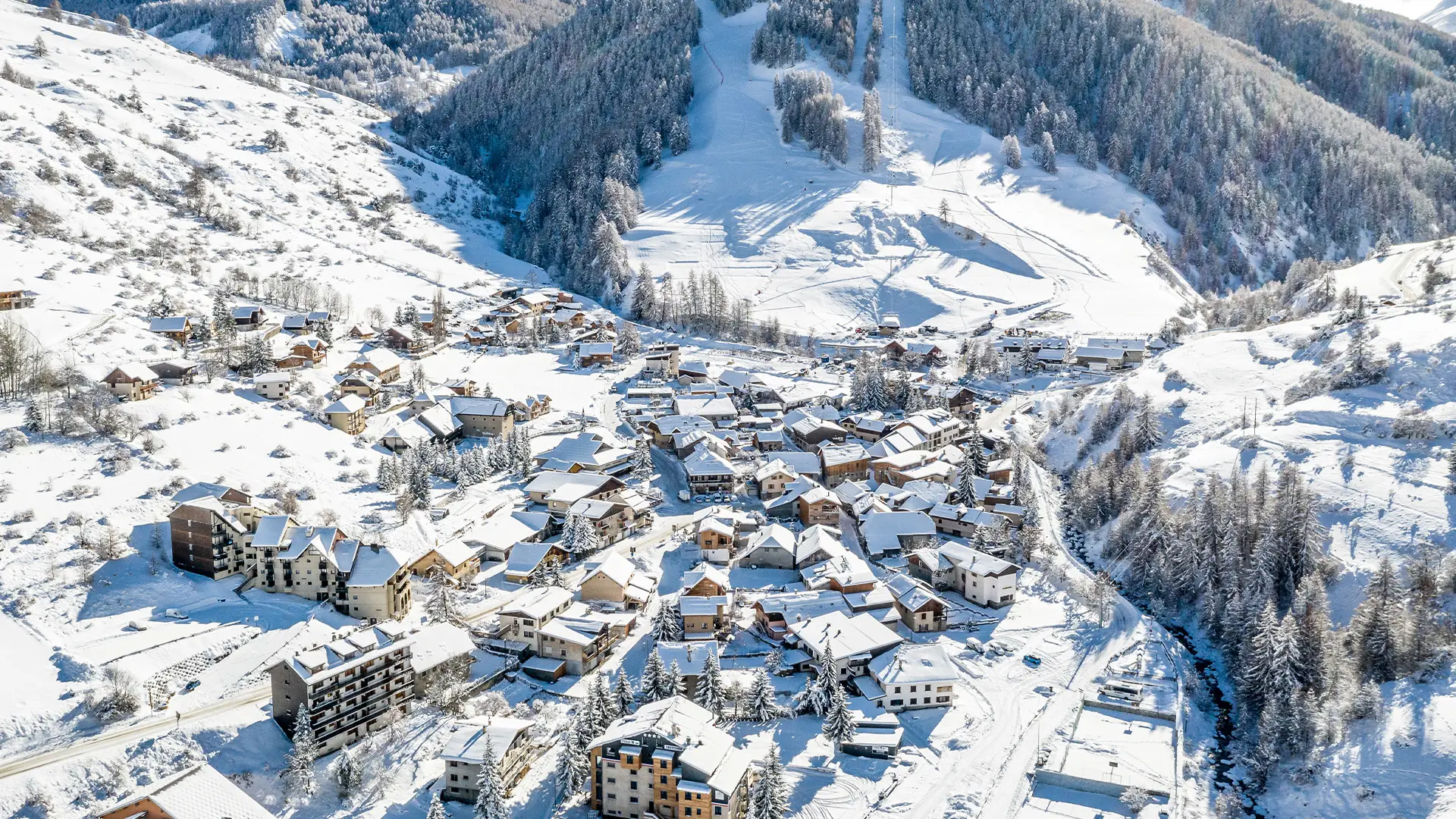 Le magazine “Le Point” met en lumière l’esprit « village » de la station de Vars
